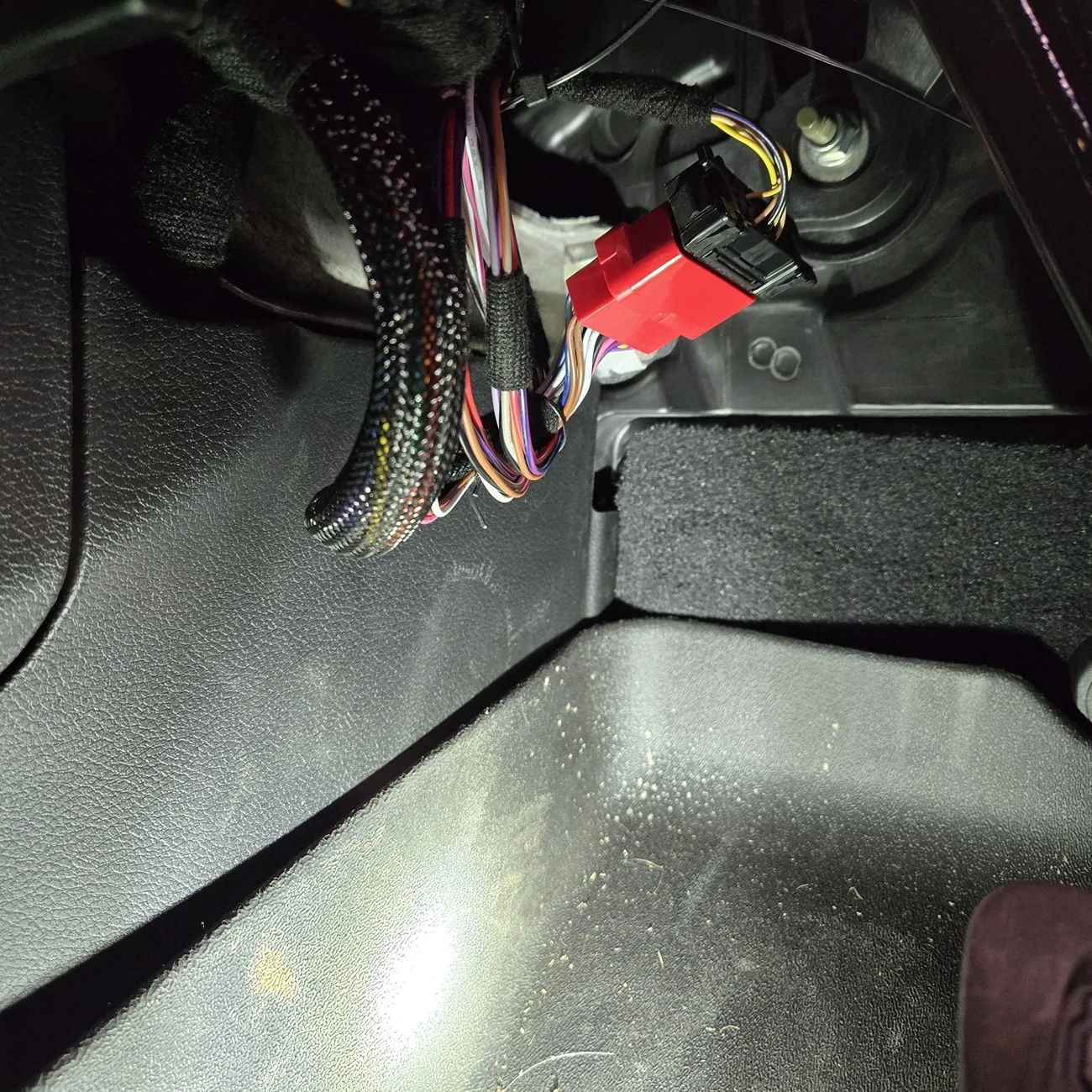 Jeep Wrangler JL Wire bundle found in new 392 94603752-7e58-4a5e-b074-0486d0204614