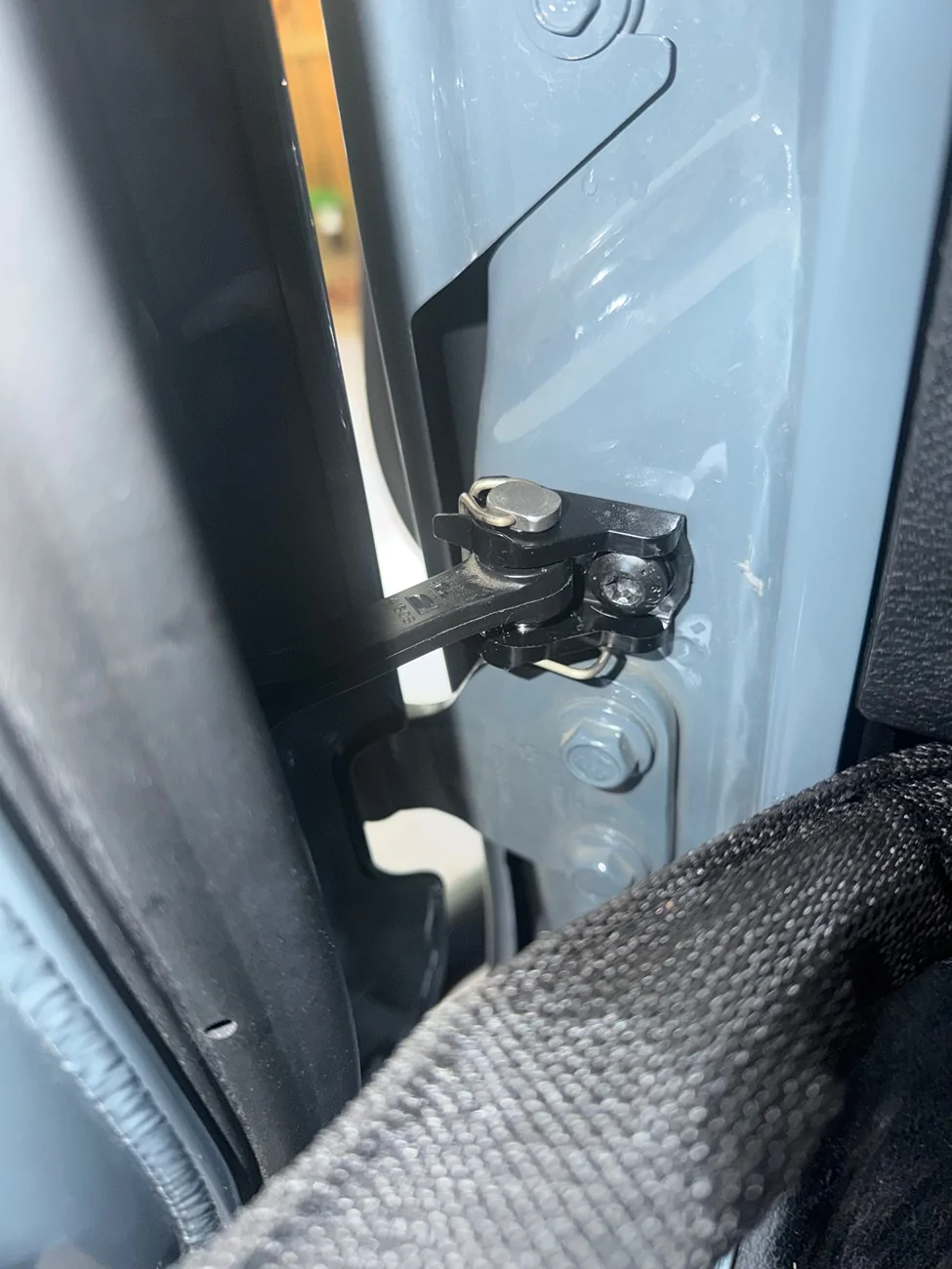 Jeep Wrangler JL Tooless door removal brakets IMG_0940