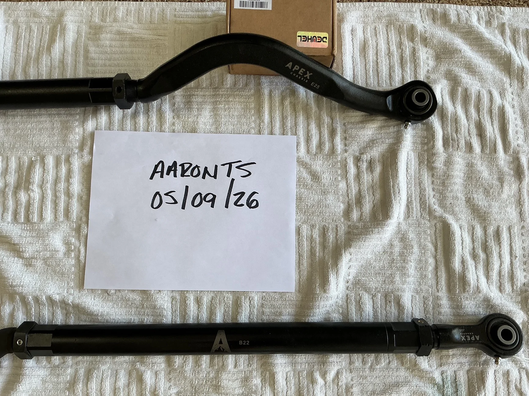 Jeep Wrangler JL Apex Chassis front and rear track bars IMG_0049