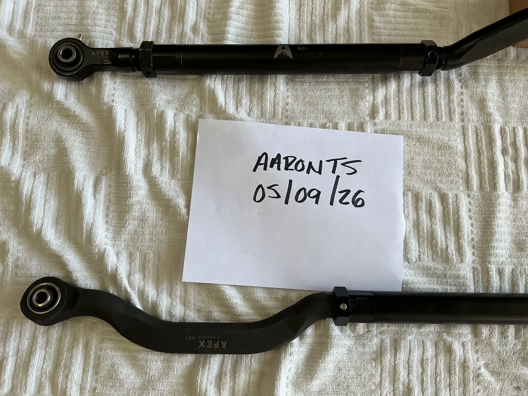 Jeep Wrangler JL Apex Chassis front and rear track bars IMG_0050