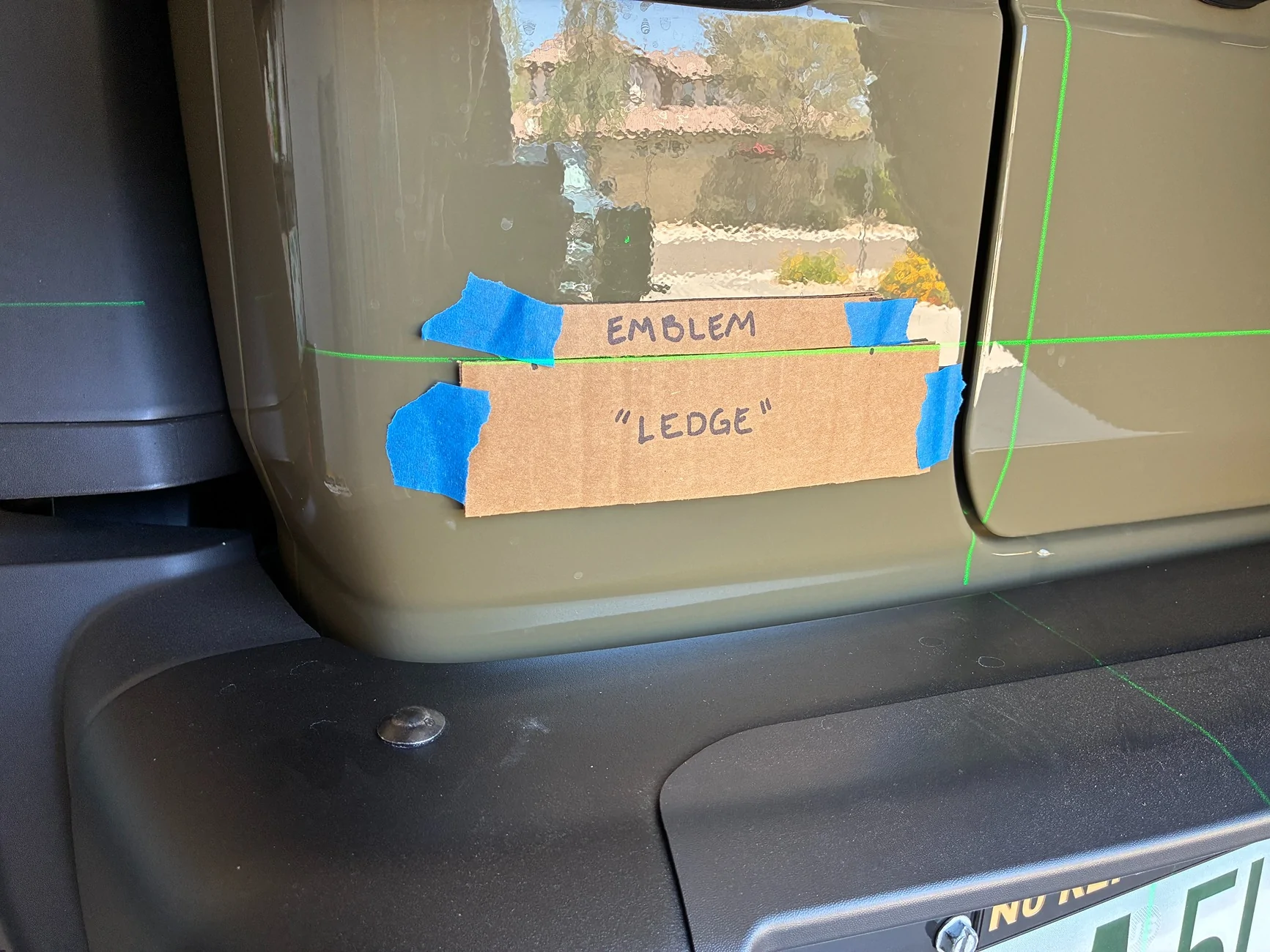 Jeep Wrangler JL Installing emblem with laser level? 5