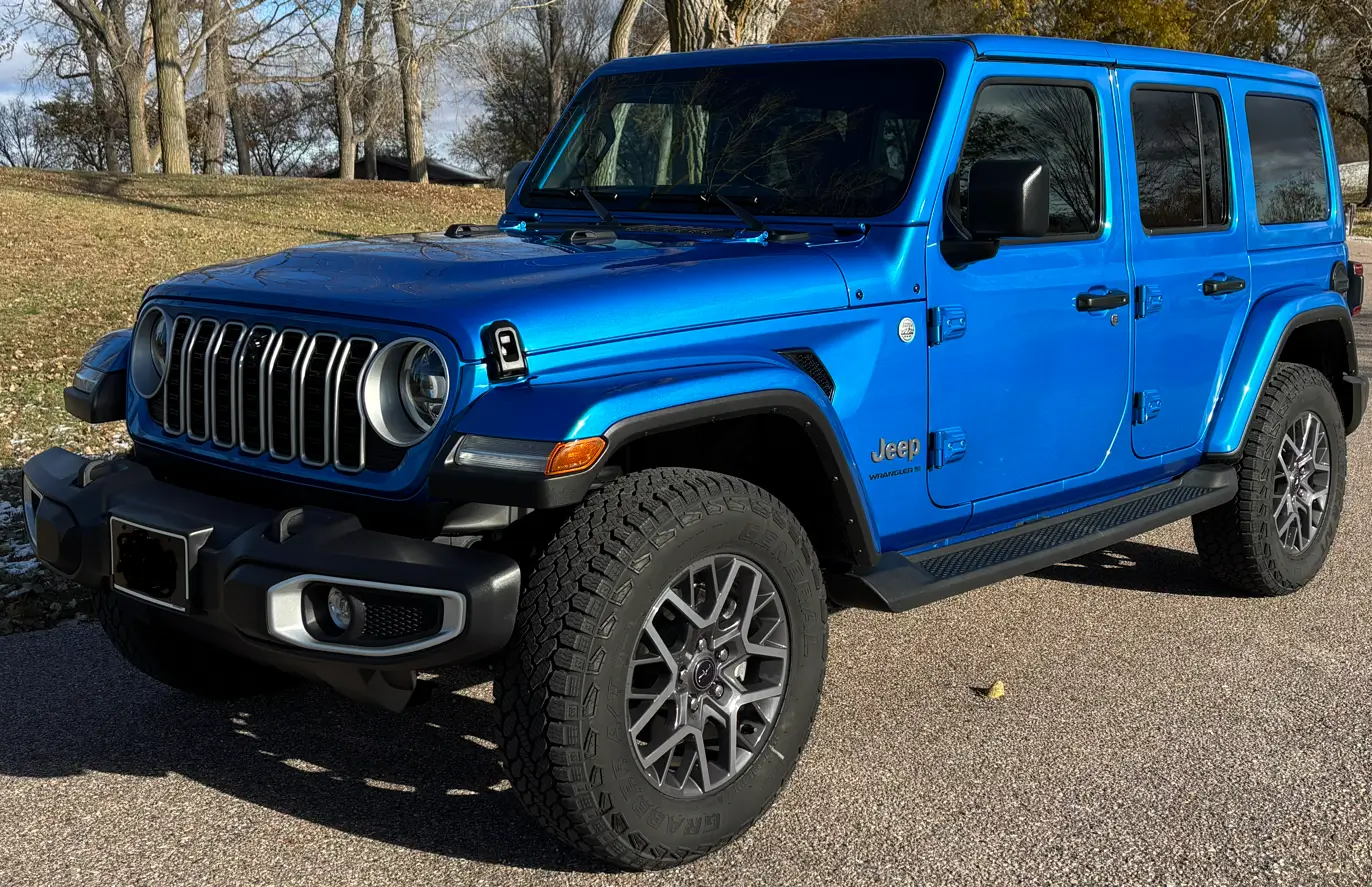 Jeep Wrangler JL Sport S over Sahara? 1779078450935-67