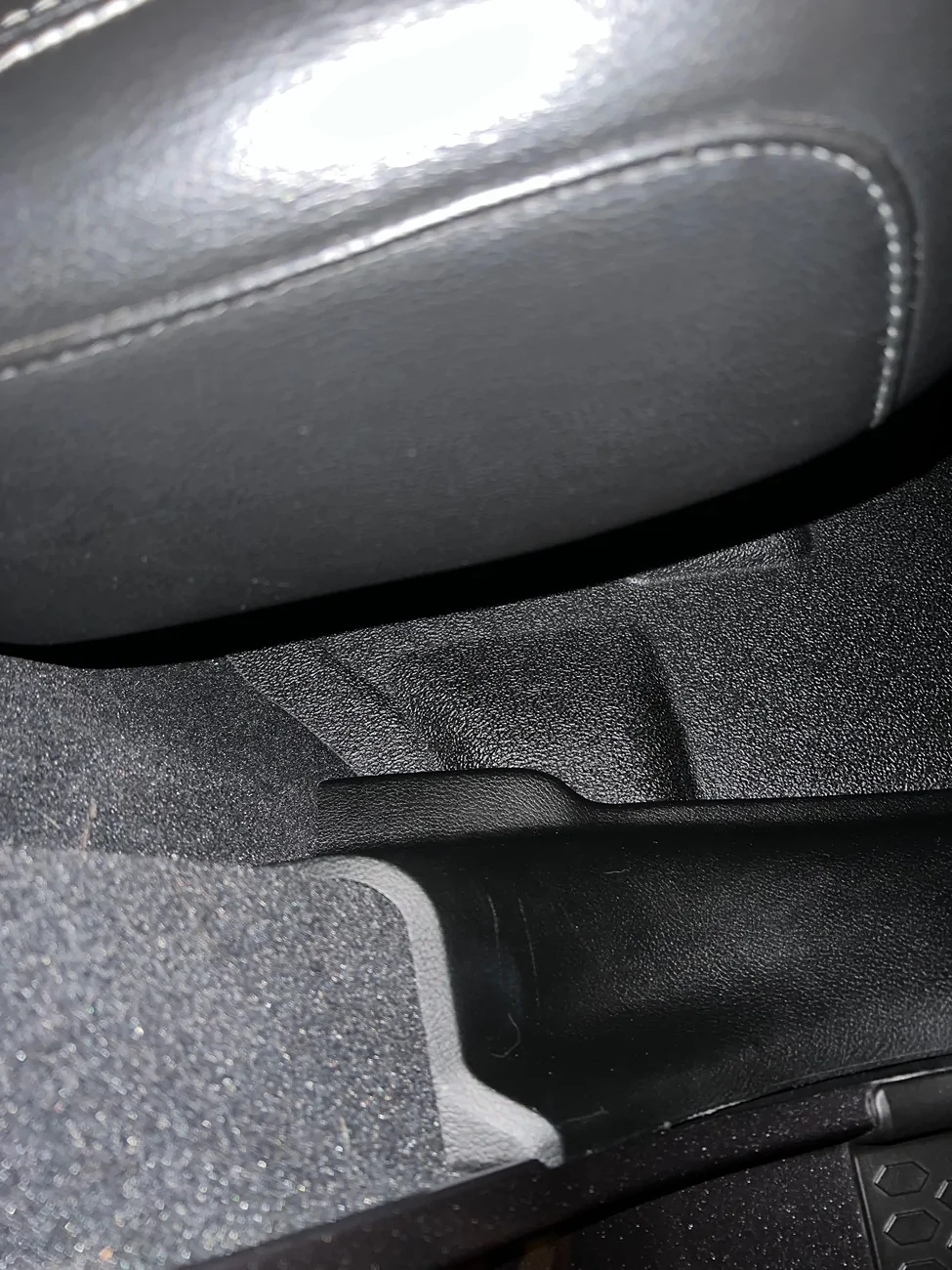 Jeep Wrangler JL Mopar Heavy Duty Flooring Install IMG_2905