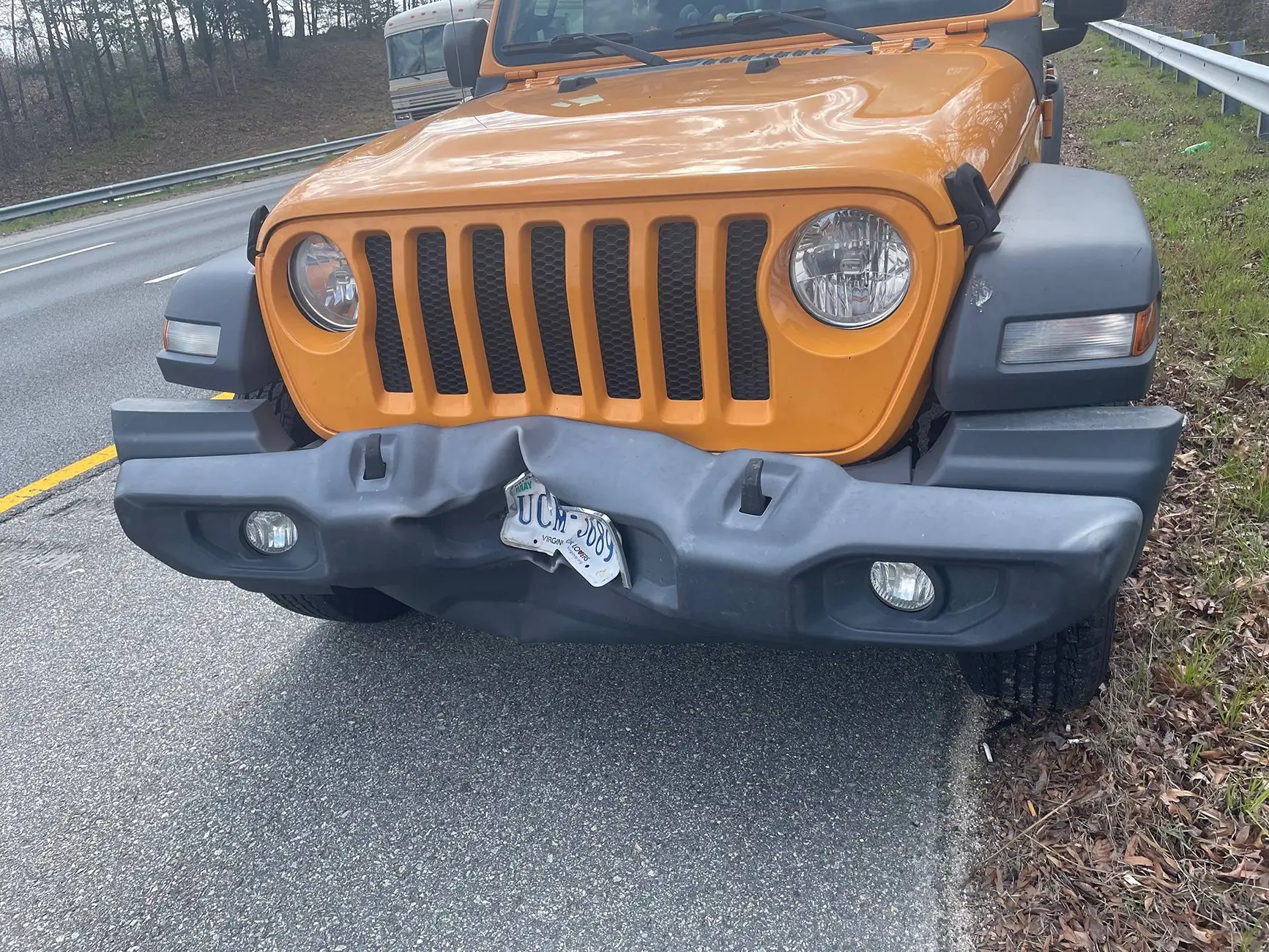 Jeep Wrangler JL Stock Plastic Bumper is Sufficient? 1779151265698-o8