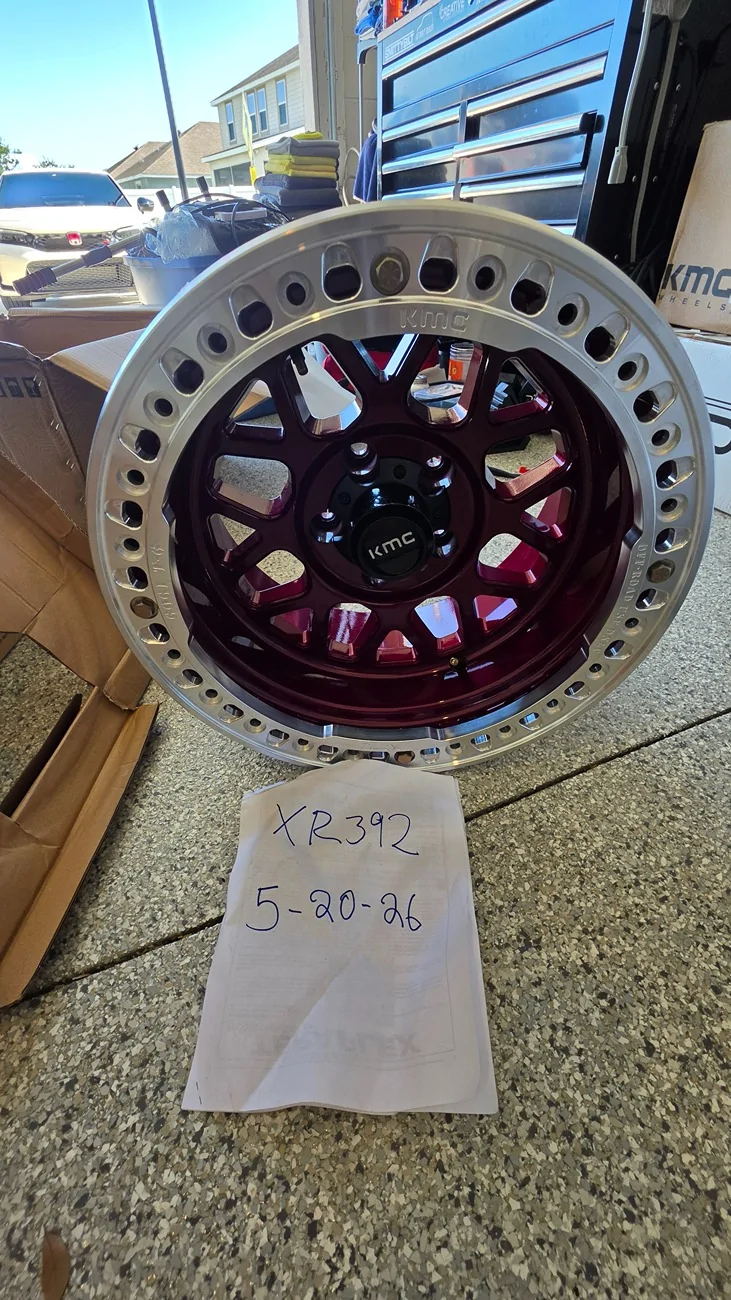 Jeep Wrangler JL 2 KMC235 BEADLOCK WHEELS 20260520_165933