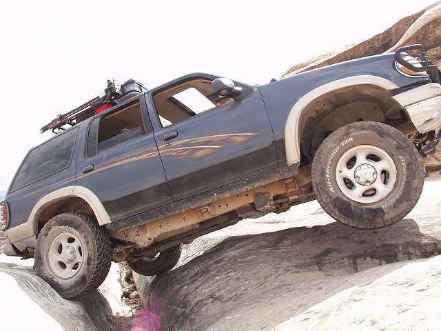 Jeep Wrangler JL Moab trip report Trifecta + Where Eagles Dare, Top of the World, Steel Bender gerald_crack