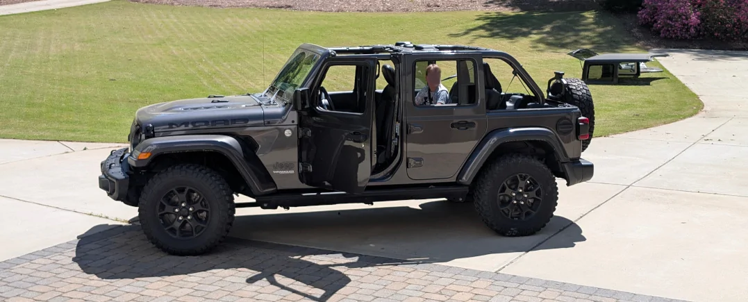 Jeep Wrangler JL 2019 Moab $17k. 108871-b54dc74119d3ea0e5c22d658df122b40