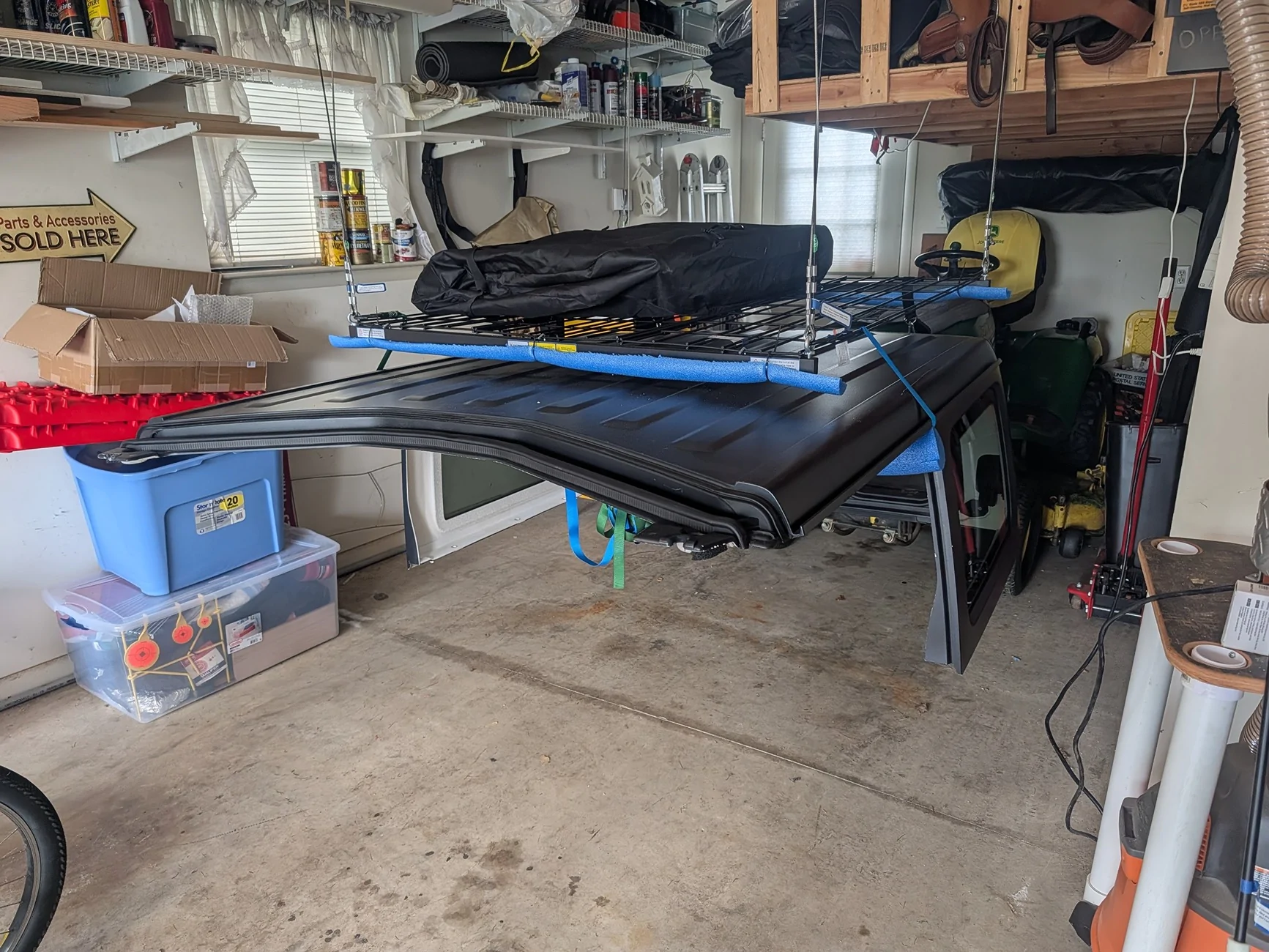 Jeep Wrangler JL Ceiling Mount Top Lift - DIY-ish for ~$230 PXL_20260502_163458994