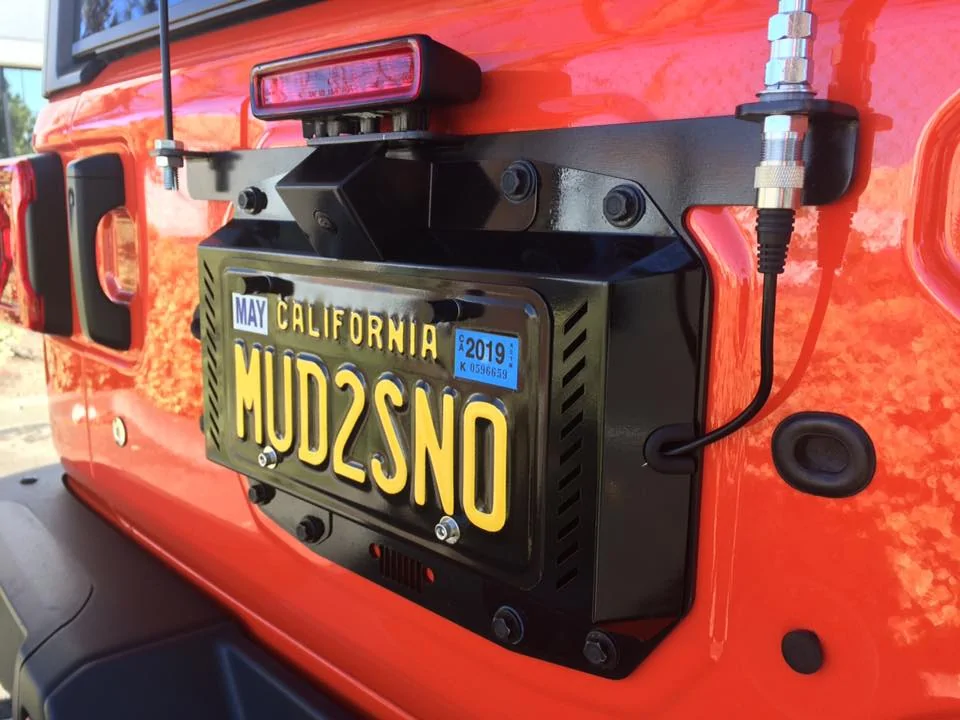 Jeep Wrangler JL Punk'n on 37's 45593465_2145527775499579_1761742851210739712_n