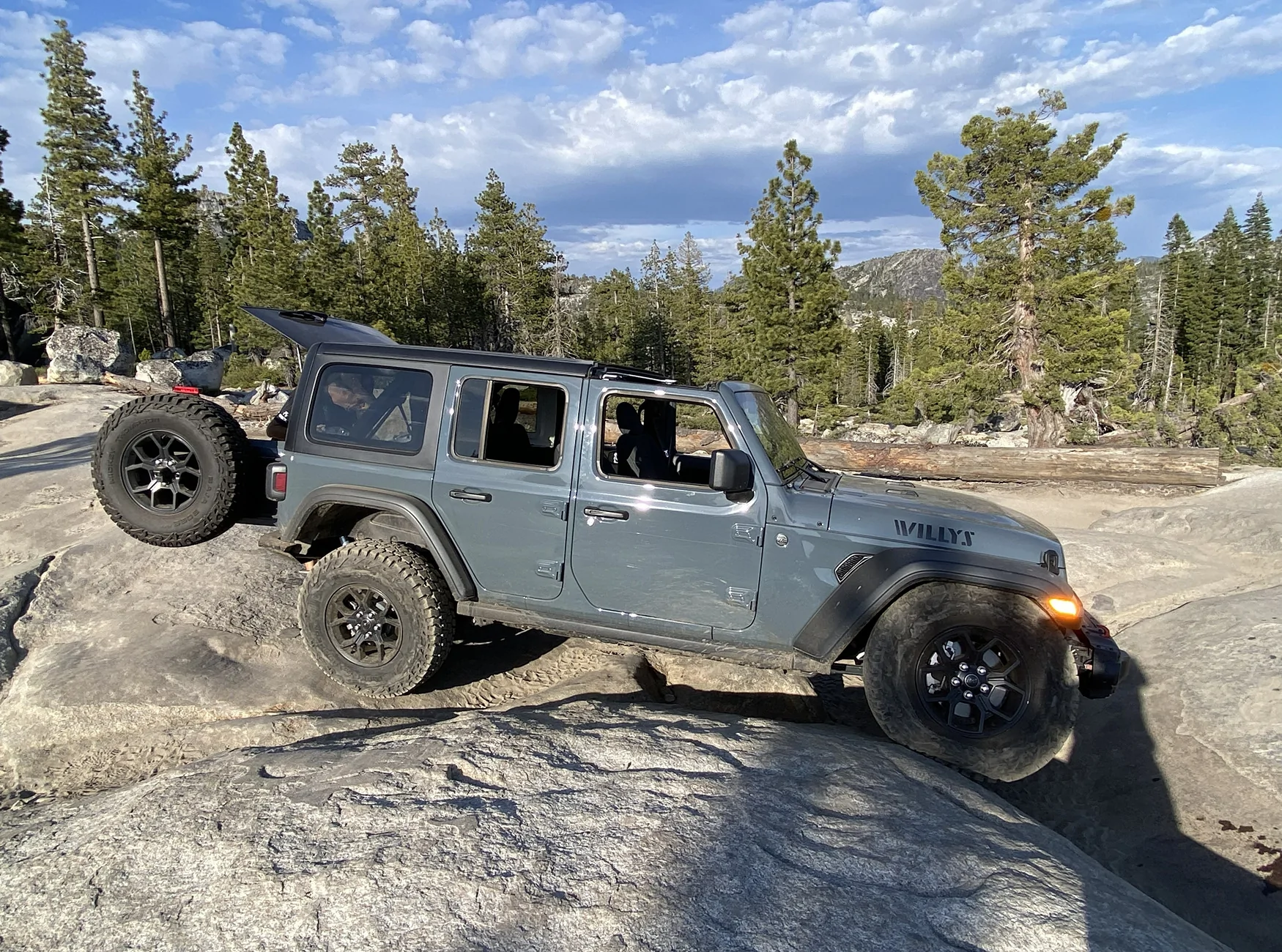 Jeep Wrangler JL 2025 WIllys 3.6 AT build IMG_9165