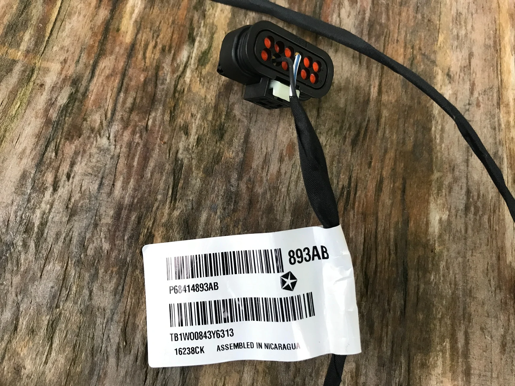 Jeep Wrangler JL LICENSE PLATE LIGHTS HELP!!! ASAP! 1780159527431-tr