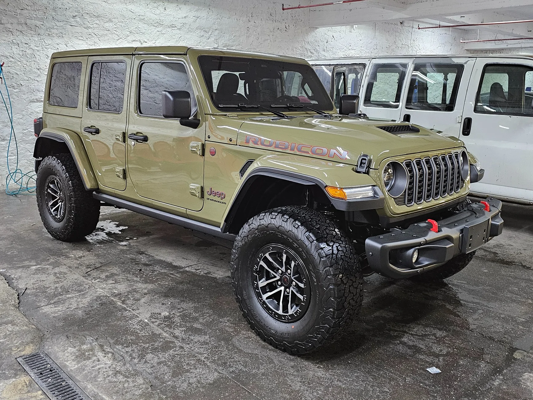 Jeep Wrangler JL First wash after tint job 1708