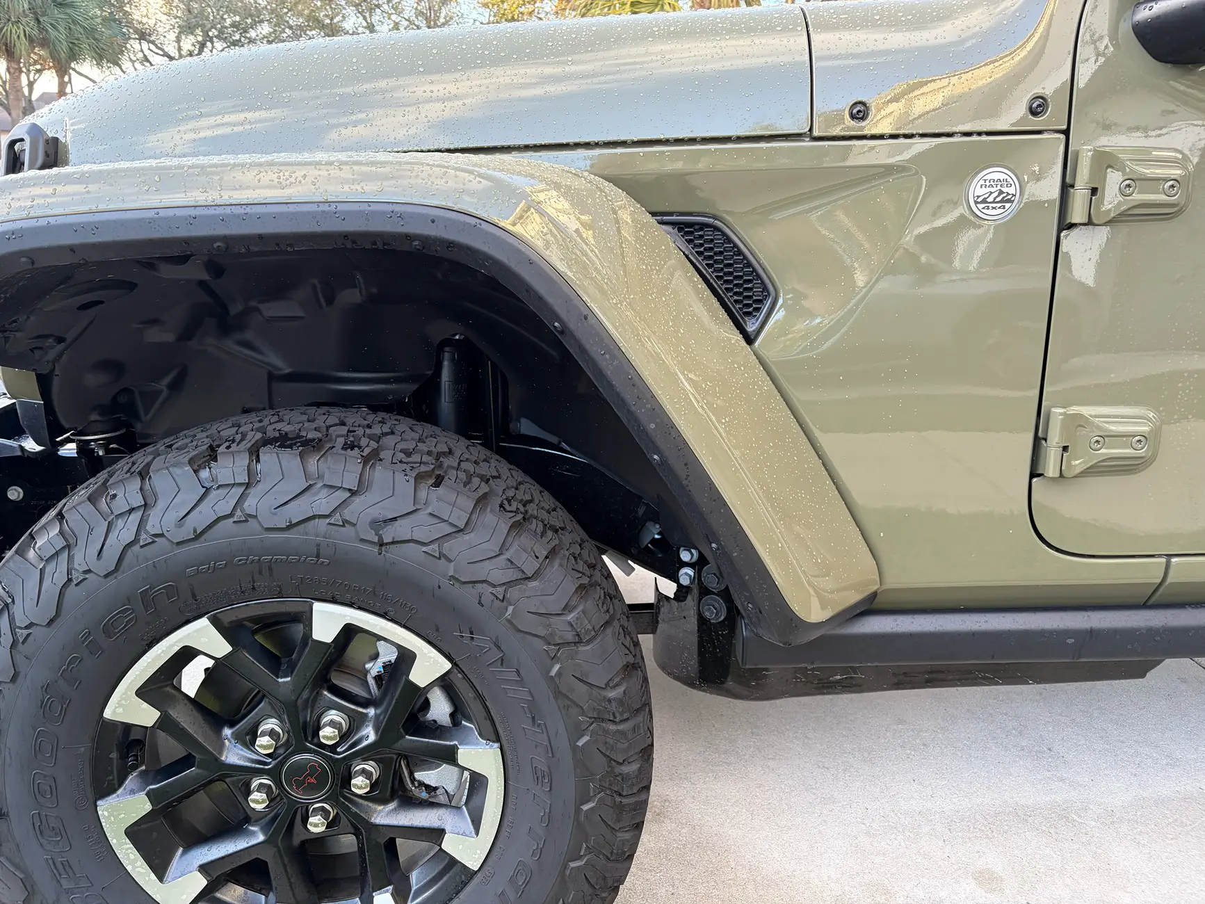 Jeep Wrangler JL Debating debadging tempImagenrRVHF