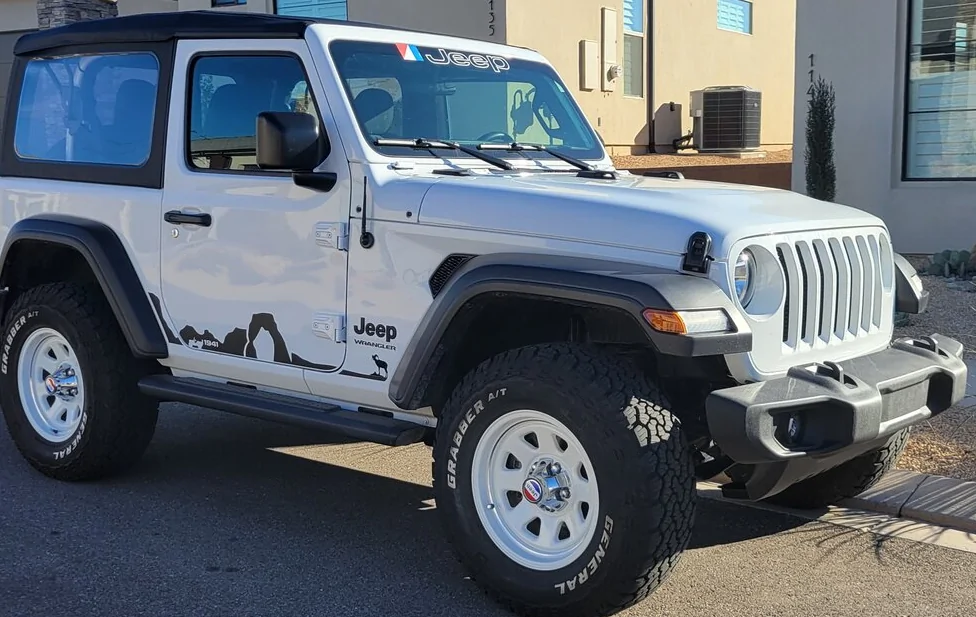 Jeep Wrangler JL Where can i find these centercaps? 1780373279085-f