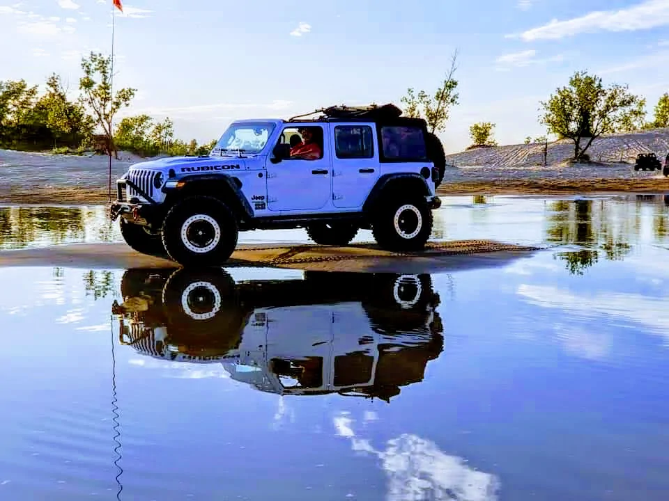 Jeep Wrangler JL Silver Lake Sand Dunes Jeep Invasion 2026 1780498691010-qv