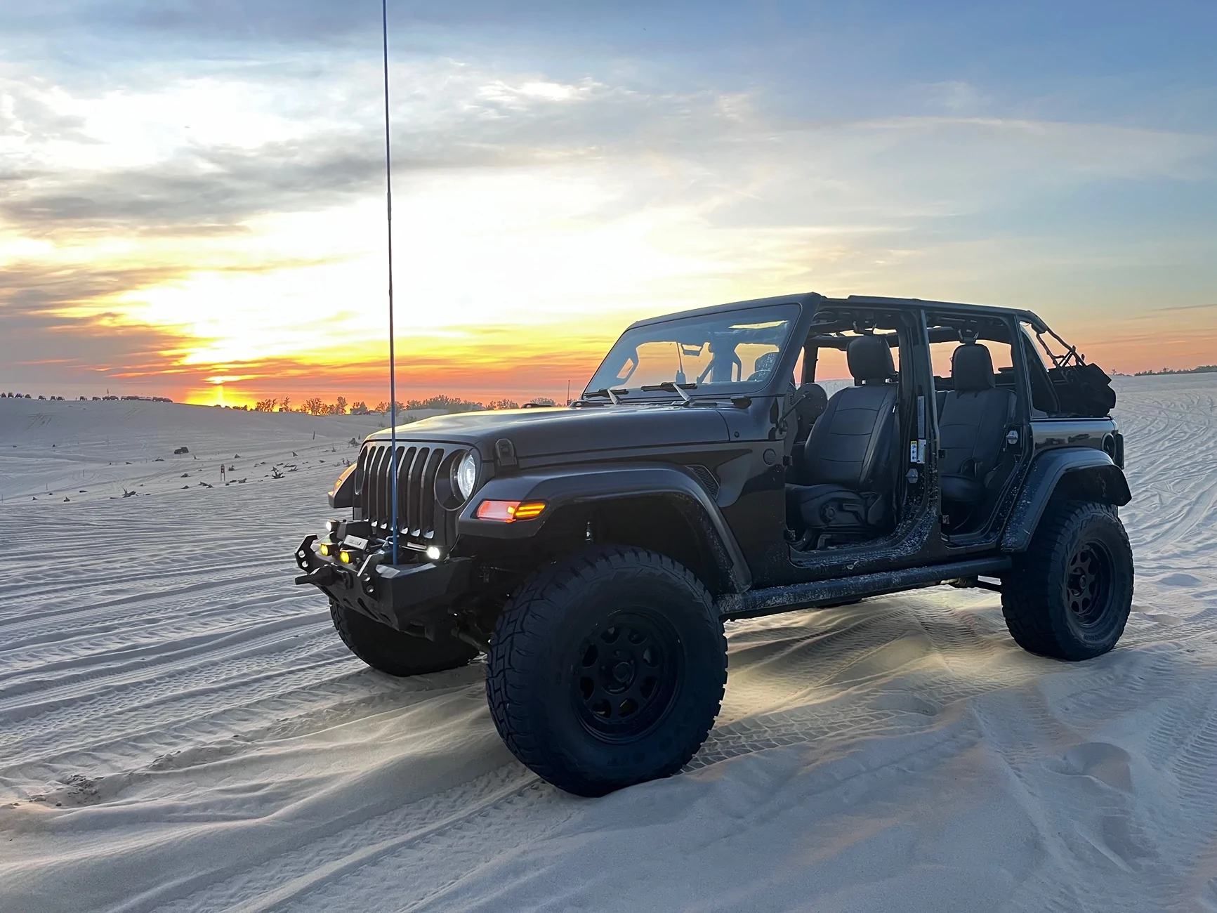 Jeep Wrangler JL Silver Lake Sand Dunes Jeep Invasion 2026 IMG_8722