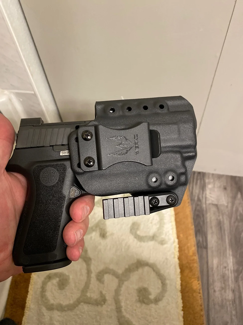 Jeep Wrangler JL CCW Holster talk 61653746291__33F9CFC6-B3CE-46DD-9300-9778B6DC61BF