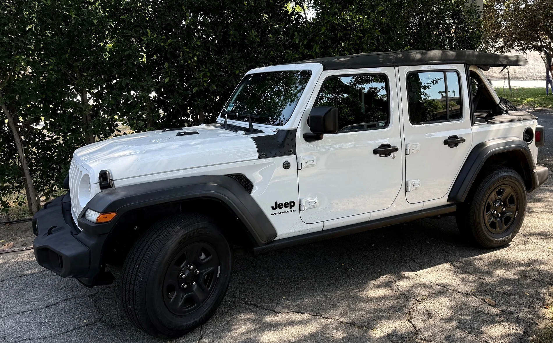 Jeep Wrangler JL Tire size on a stock sport? IMG_6805