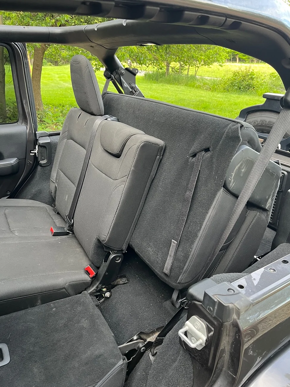 Jeep Wrangler JL Third Row Seat JL Wrangler IMG_2310