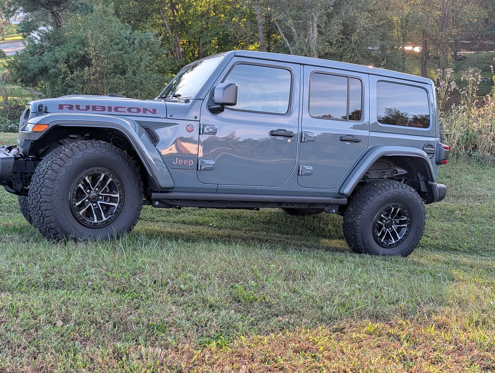 Jeep Wrangler JL I'm not a Jeep guy :( 3243