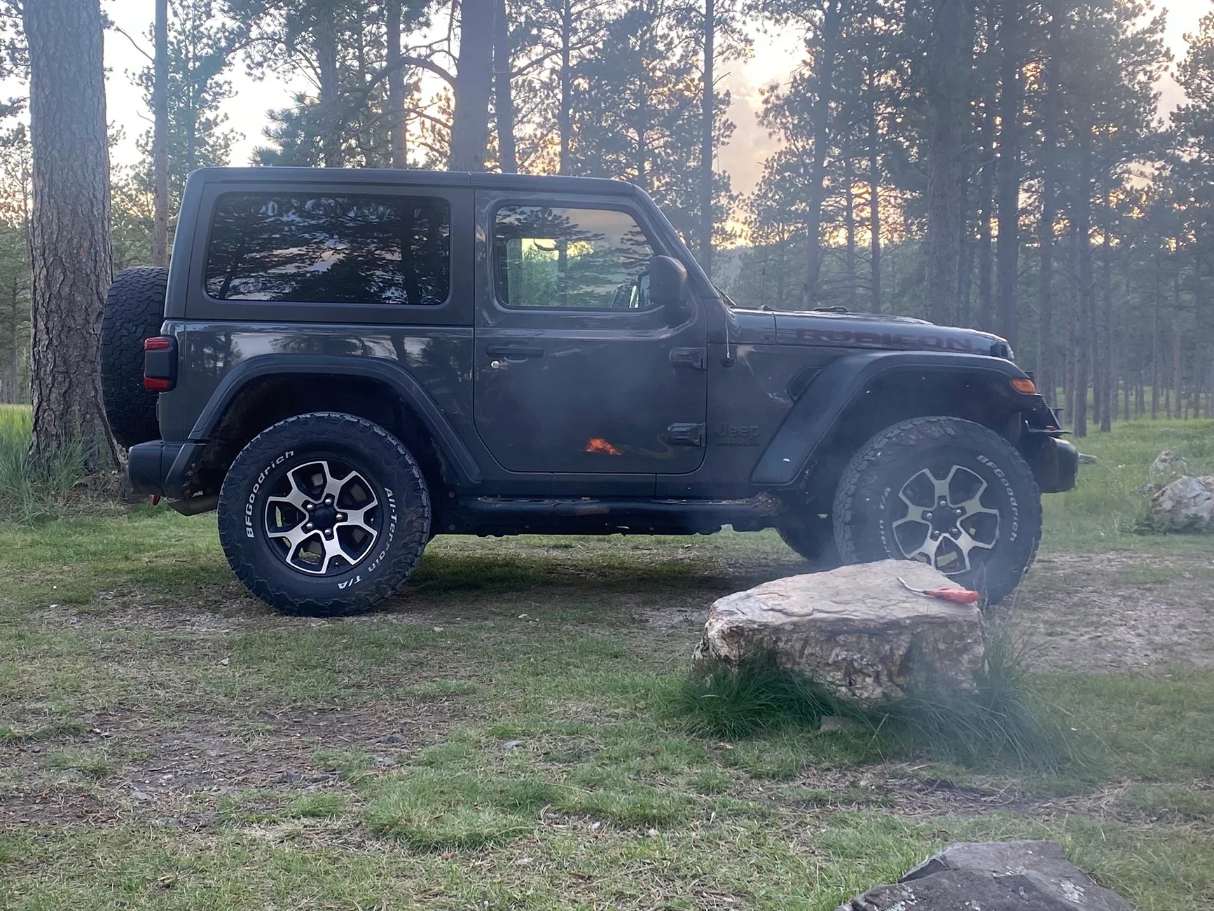 Jeep Wrangler JL New tires YSik6dcyQ8aDyDzyNnzrkA