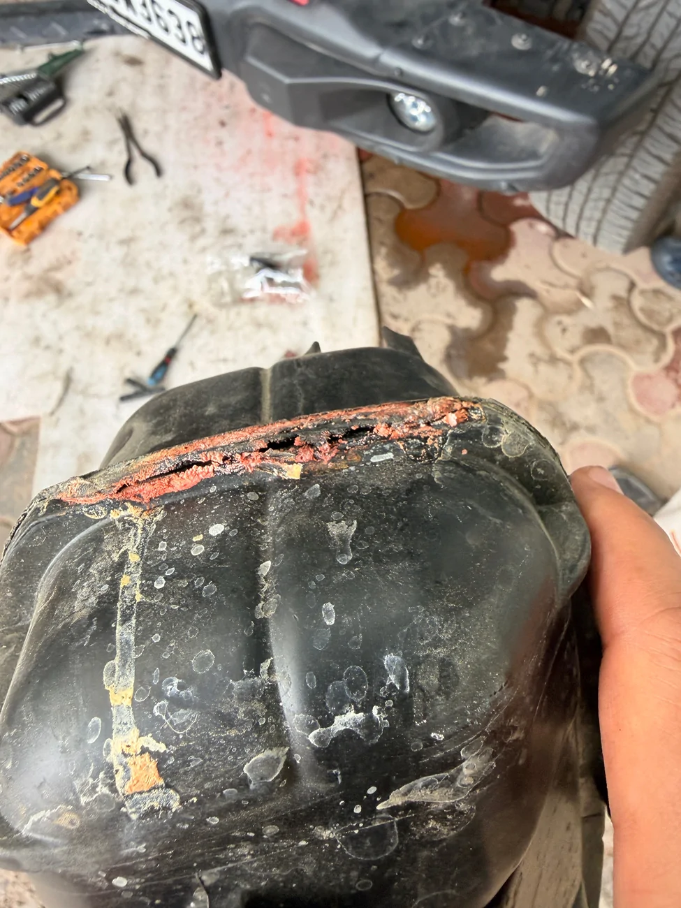Jeep Wrangler JL 2.0 Coolant Reservoir Replacement IMG_4128