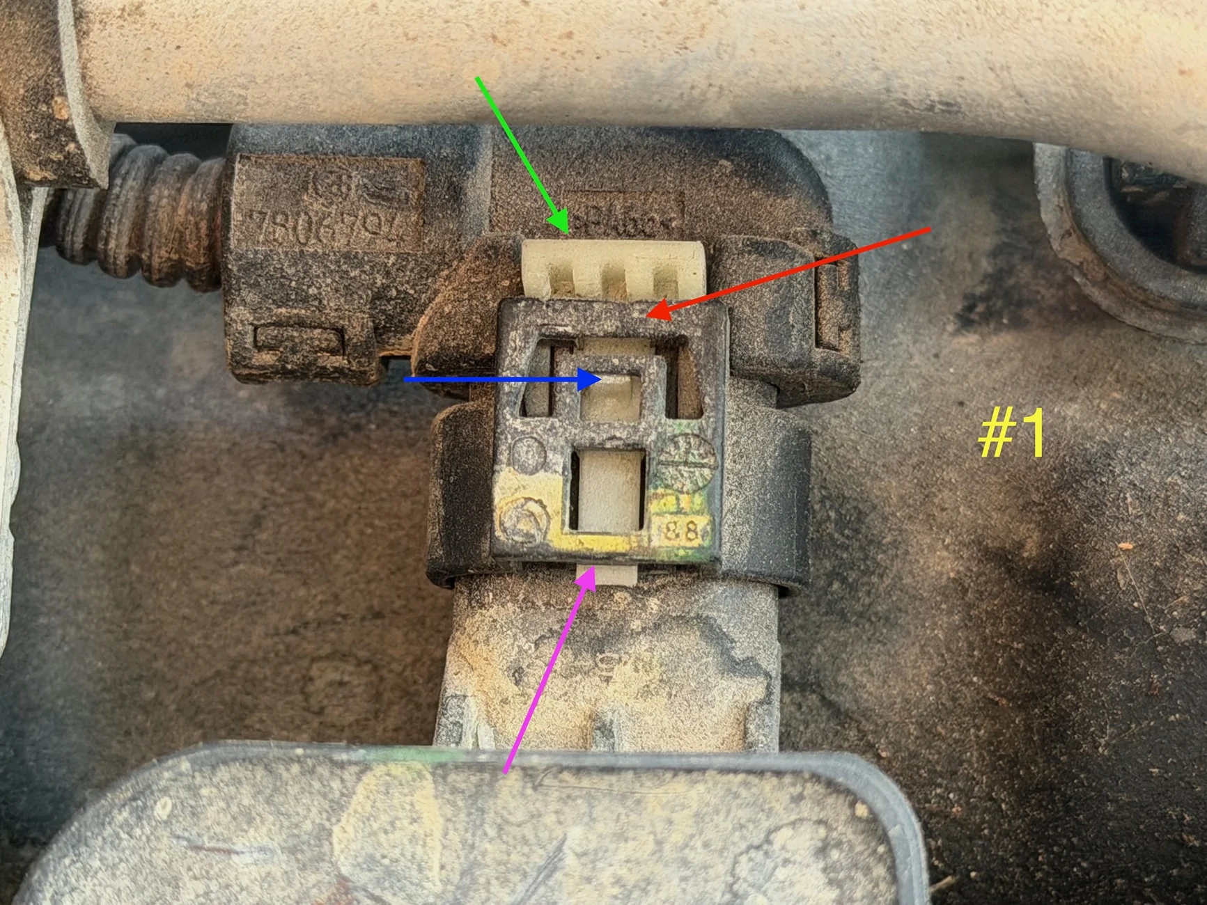 Jeep Wrangler JL how to release the coil connector? IMG_1040