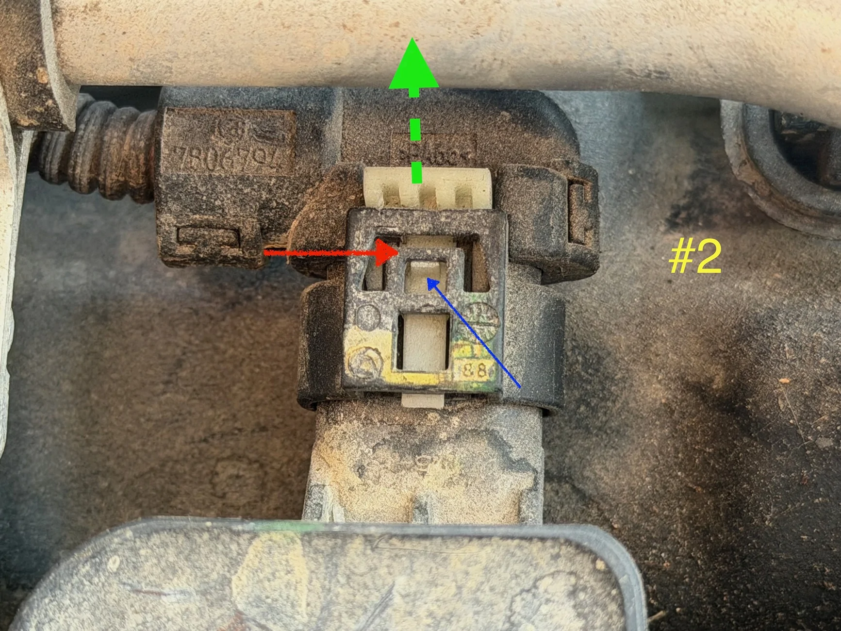 Jeep Wrangler JL how to release the coil connector? IMG_1040 (1)