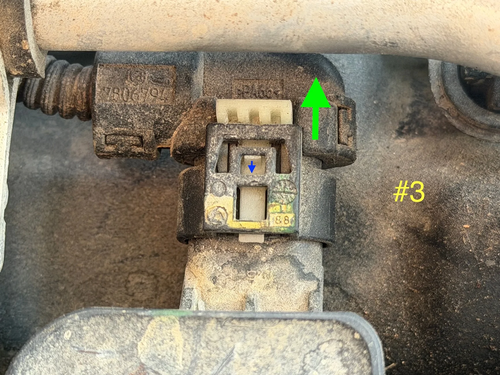 Jeep Wrangler JL how to release the coil connector? IMG_1040 (2)