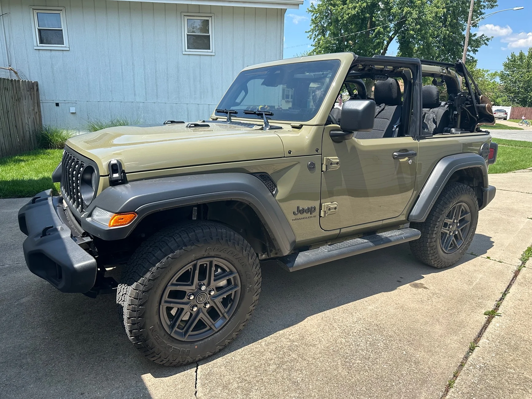 Jeep Wrangler JL Are 2021 doors compatible with a 2026? IMG_4934