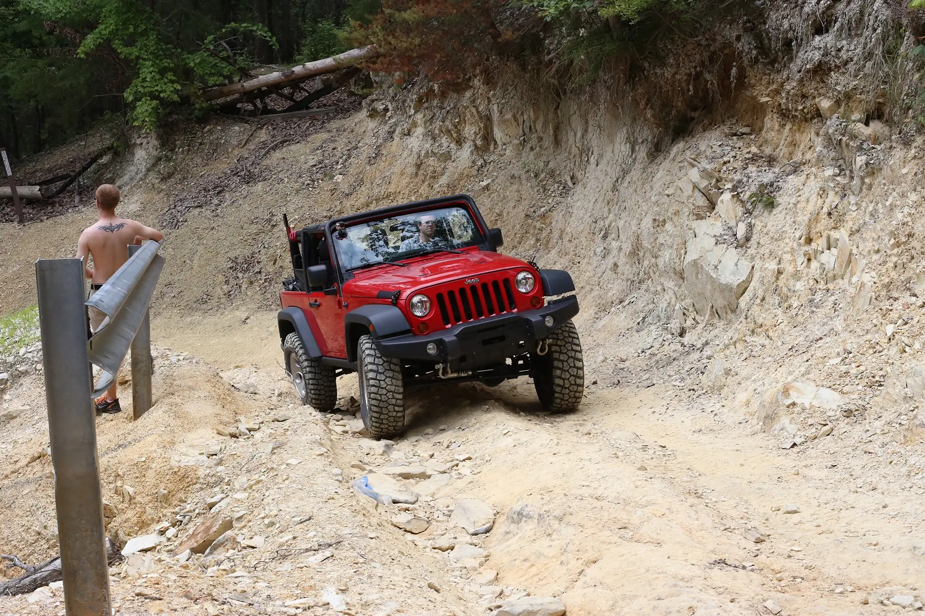 Jeep Wrangler JL Bestop Trektop Glide slantback installed ! 1781630239003-el