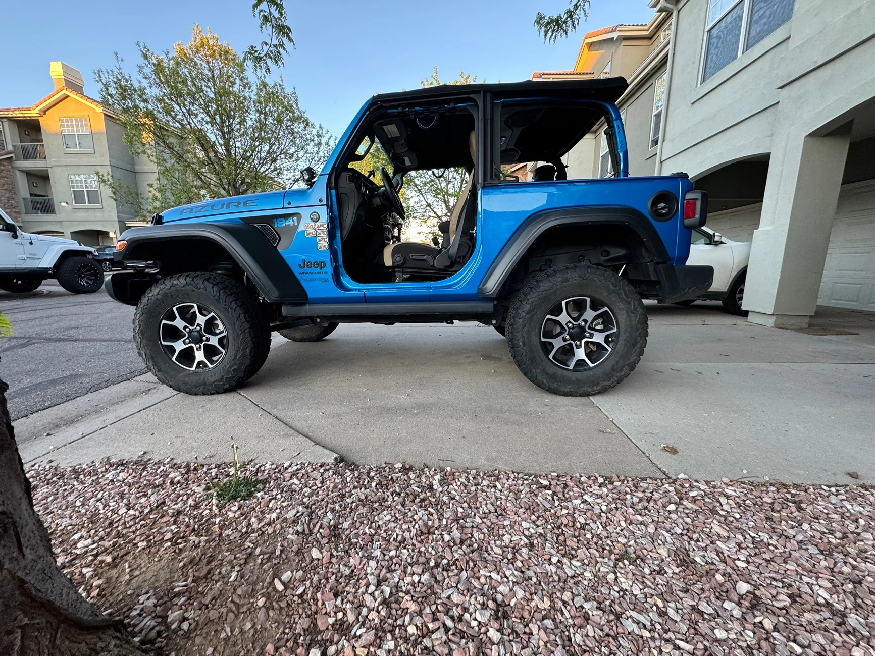 Jeep Wrangler JL Bestop Trektop Glide slantback installed ! IMG_0577