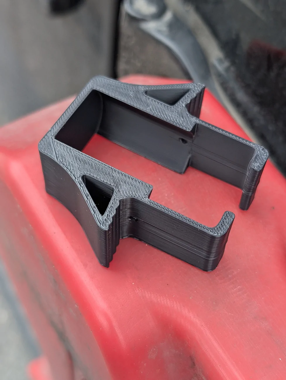 Jeep Wrangler JL For Rotopax LOX mount users: 3D printable dust cap PXL_20260617_203347450