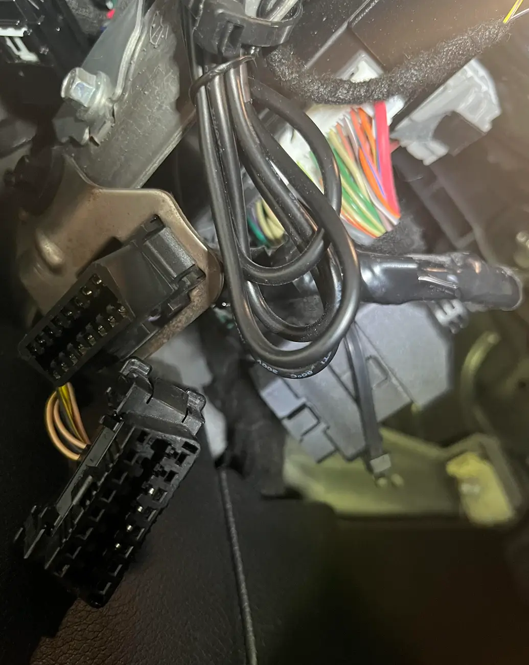 Jeep Wrangler JL What is this under the dashboard? 1782611206312-u9