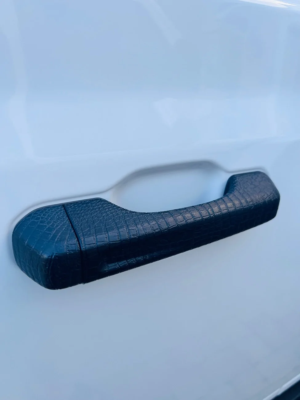 Jeep Wrangler JL Custom Door Handles - Alligator design IMG_7461