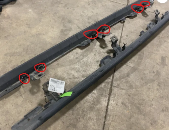 Jeep Wrangler JL Factory rock rail stuck 1783015342011-q9