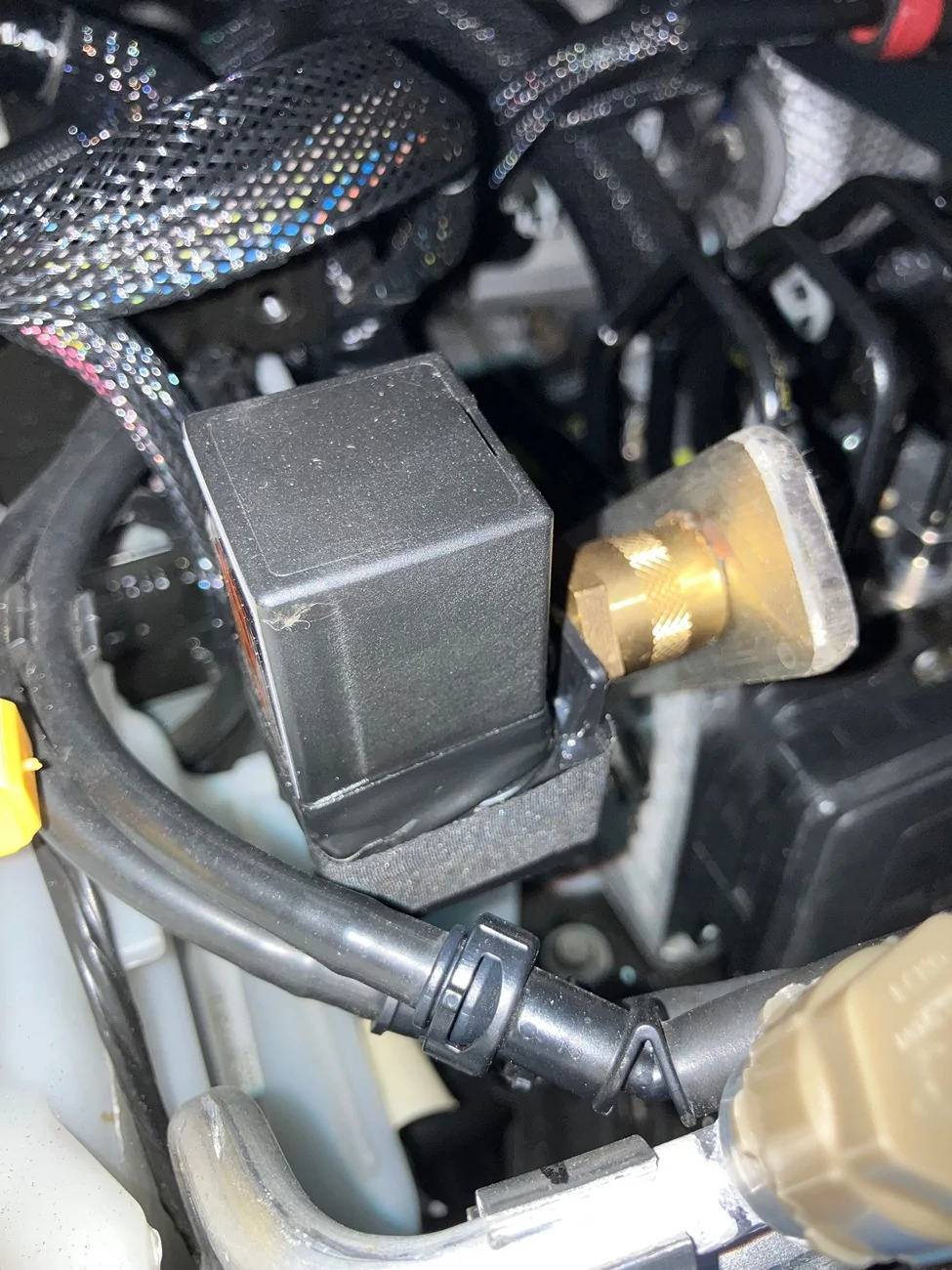 Jeep Wrangler JL Another One Bites The Dust - Fan Controller IMG_6719