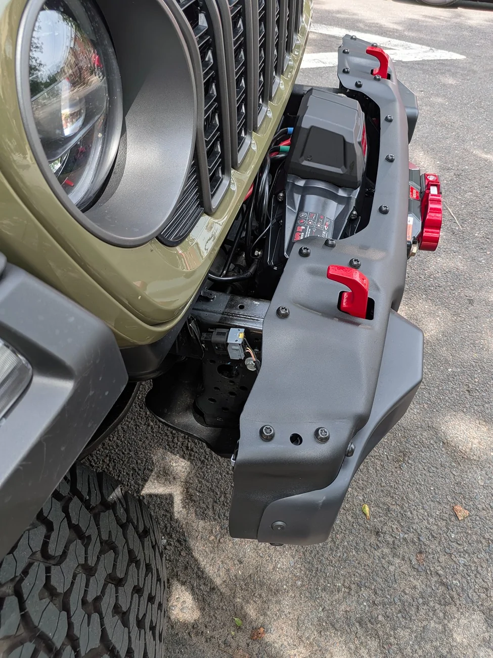 Jeep Wrangler JL Was this winch installed correctly? PXL_20260710_183044088