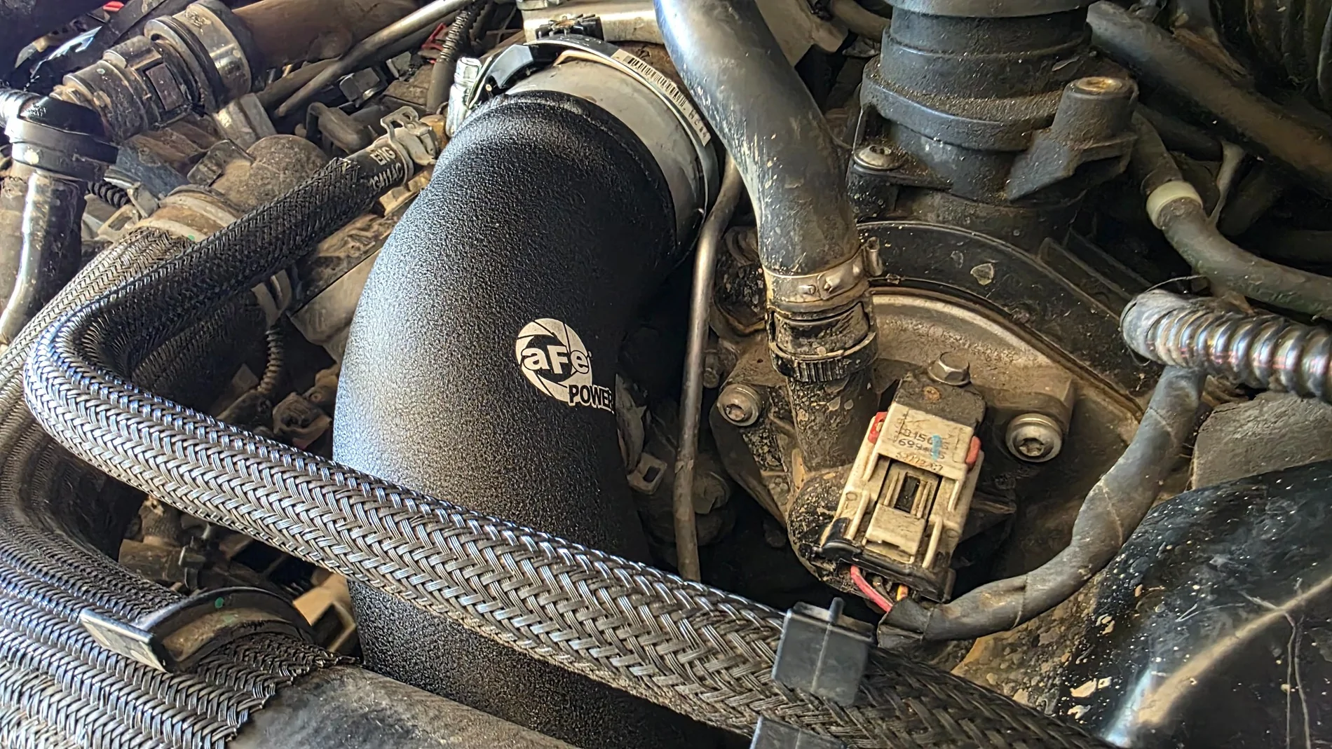 Jeep Wrangler JL Problem with this intercooler pipe 29323