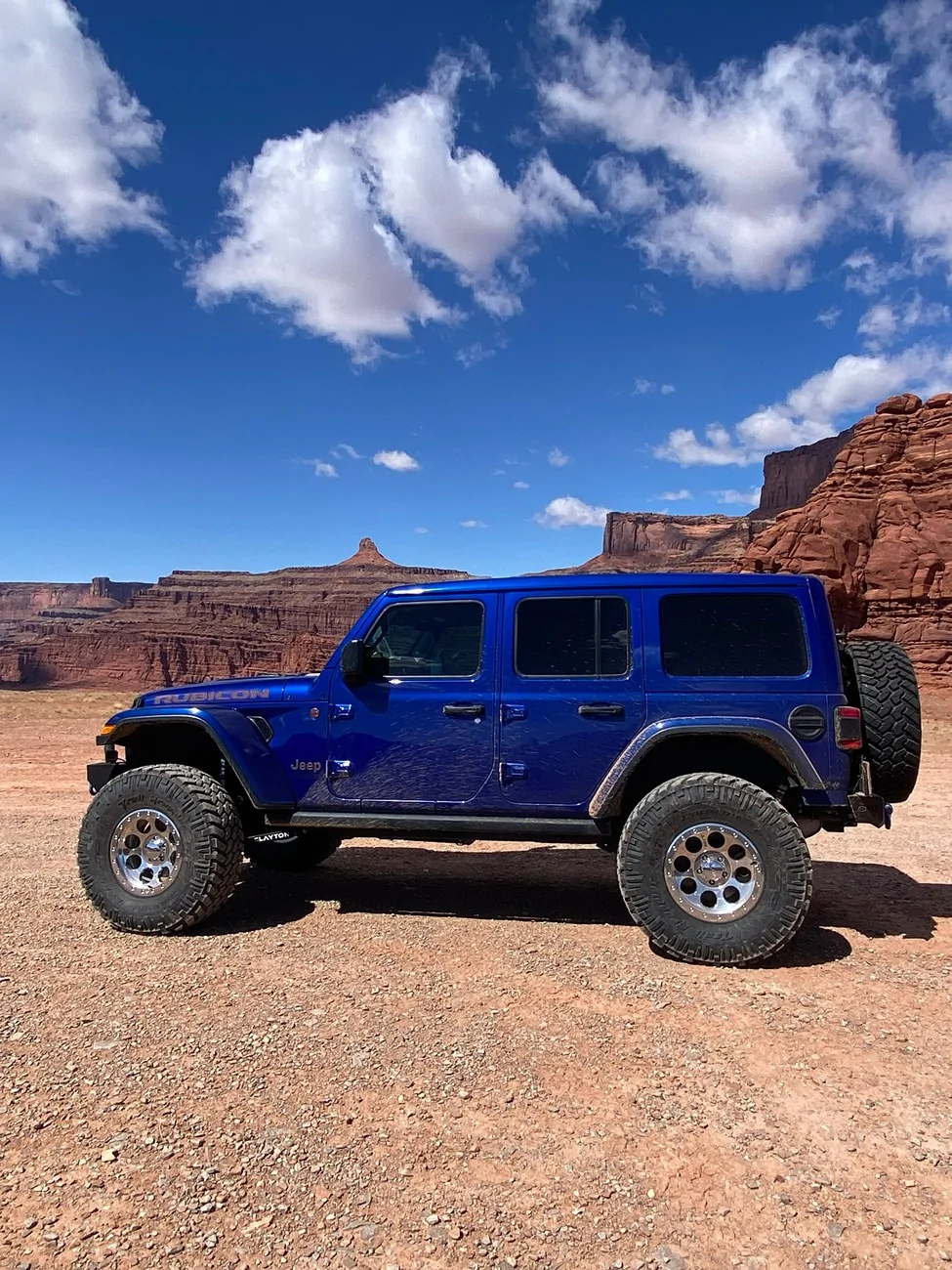 Jeep Wrangler JL 3.5 and 37s - photos request Moa