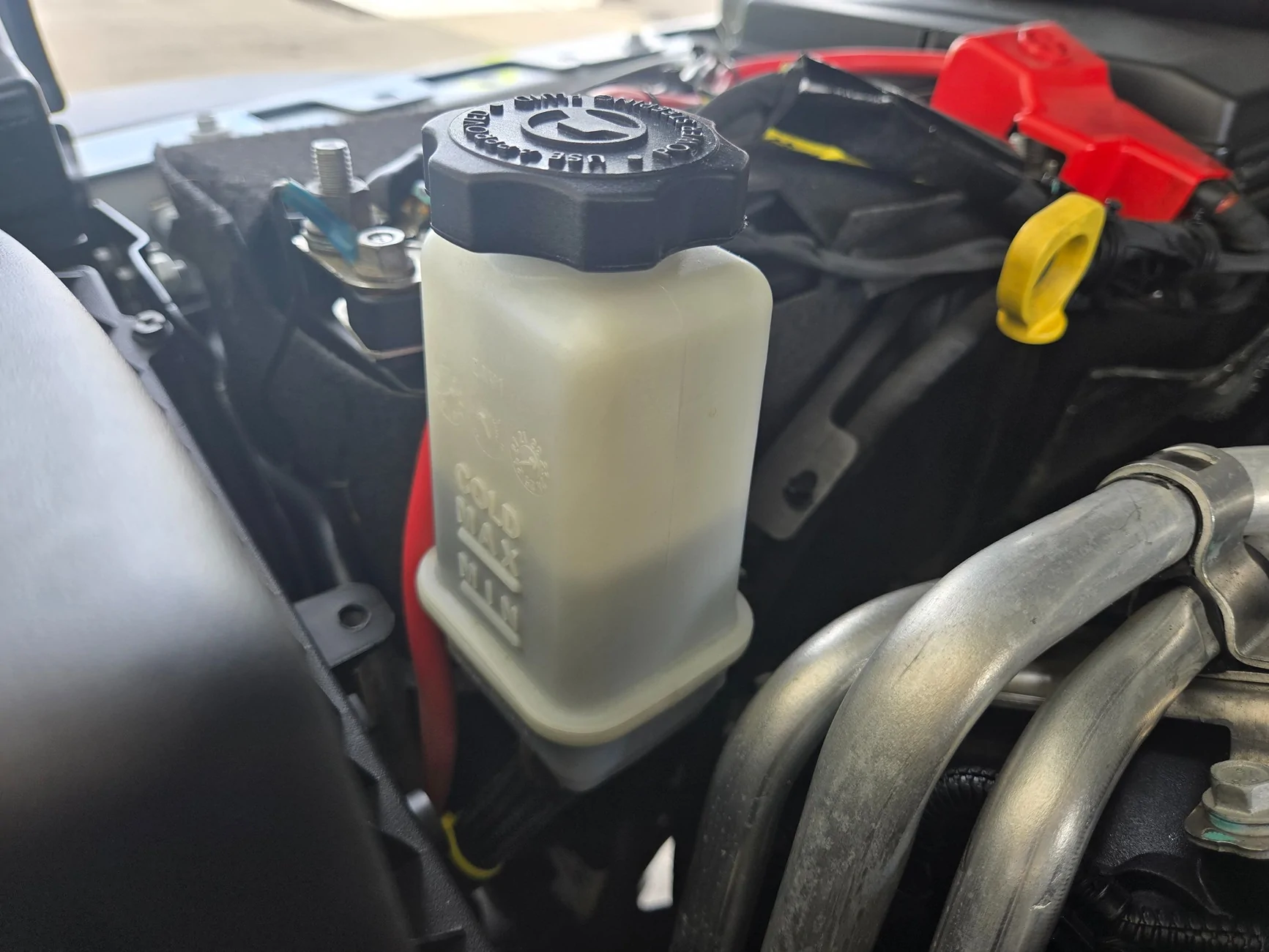 Jeep Wrangler JL Changing power steering fluid steps 20260717_122748