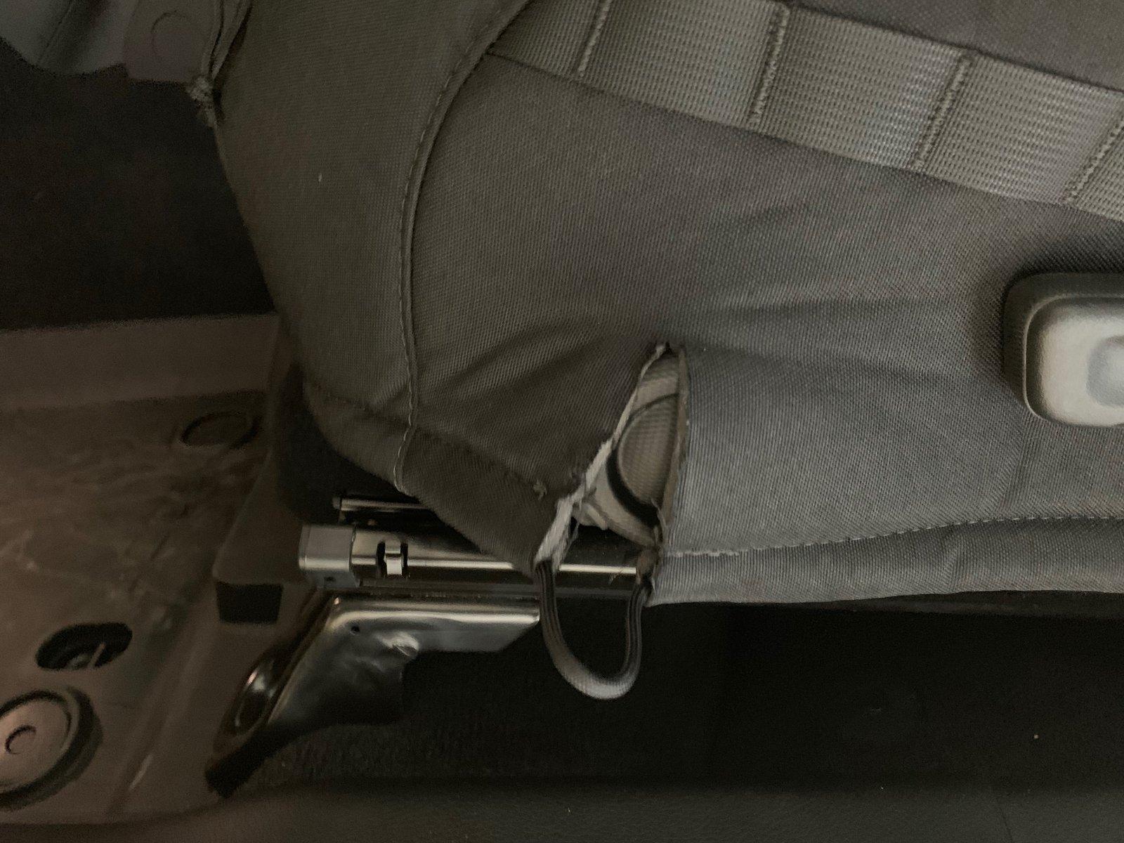 Jeep Wrangler JL Bartact Front Seat Covers Installation IMG_0210