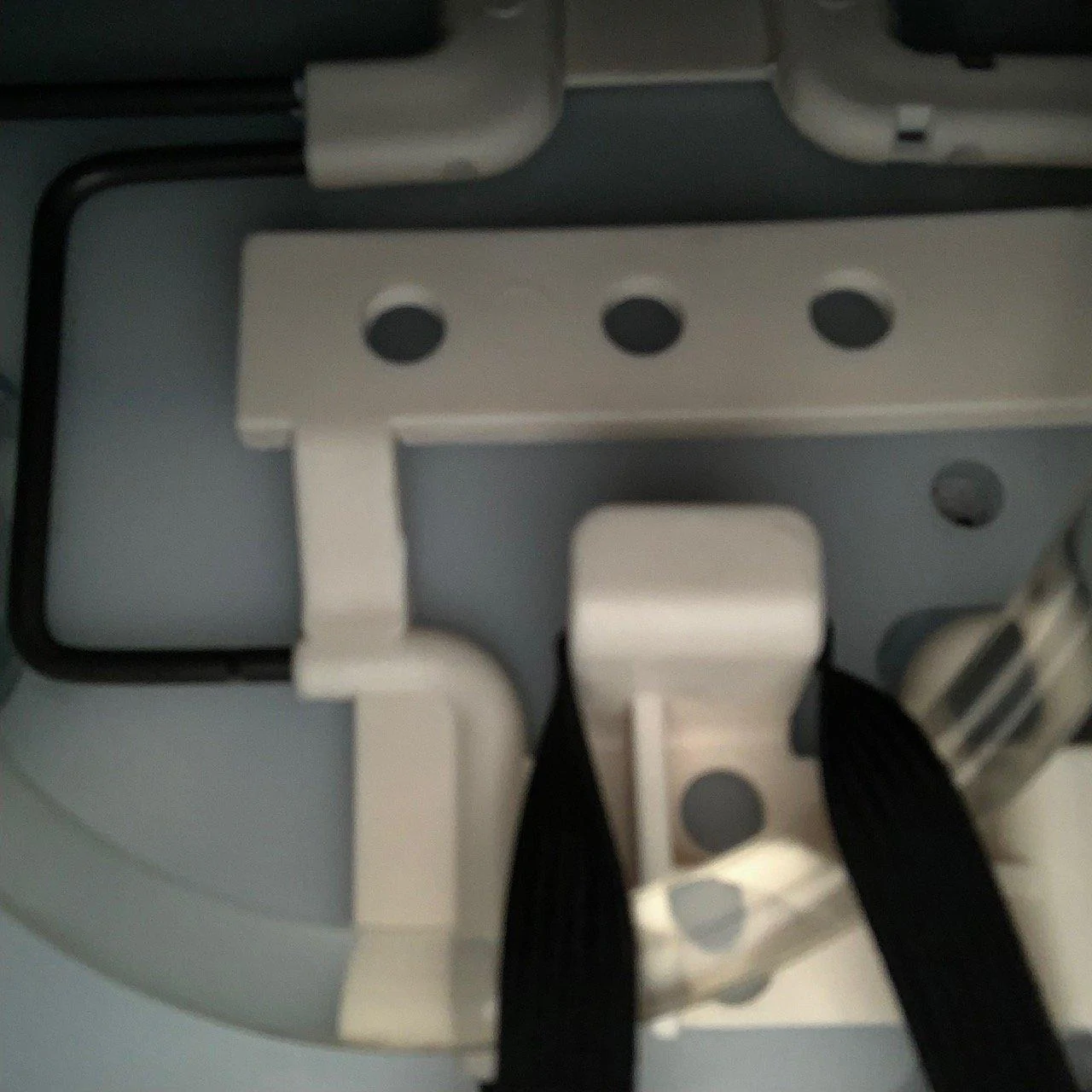 Jeep Wrangler JL Bartact Front Seat Covers Installation IMG_0216