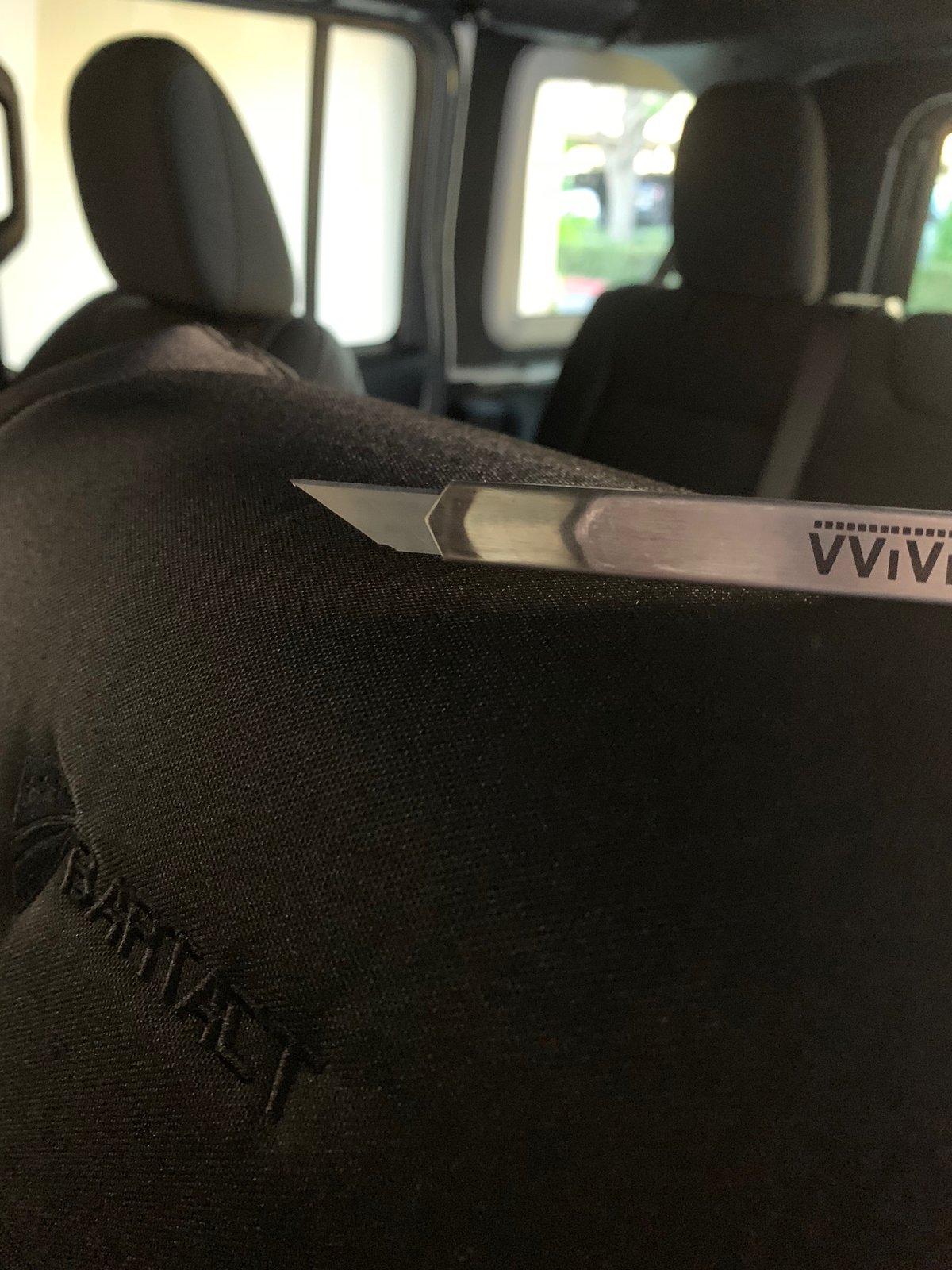 Jeep Wrangler JL Bartact Front Seat Covers Installation IMG_0226
