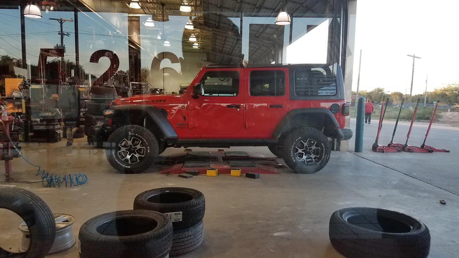 Jeep Wrangler JL What did you do TO your Jeep JL today? 45857814_314459245816459_9019119378125291520_n
