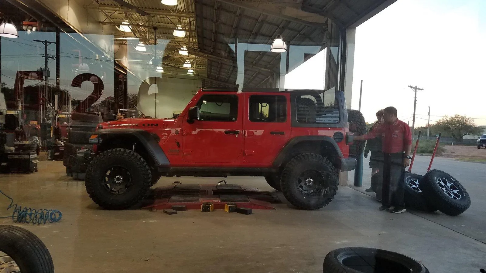 Jeep Wrangler JL What did you do TO your Jeep JL today? 45878430_262994527735856_7590633574965968896_n