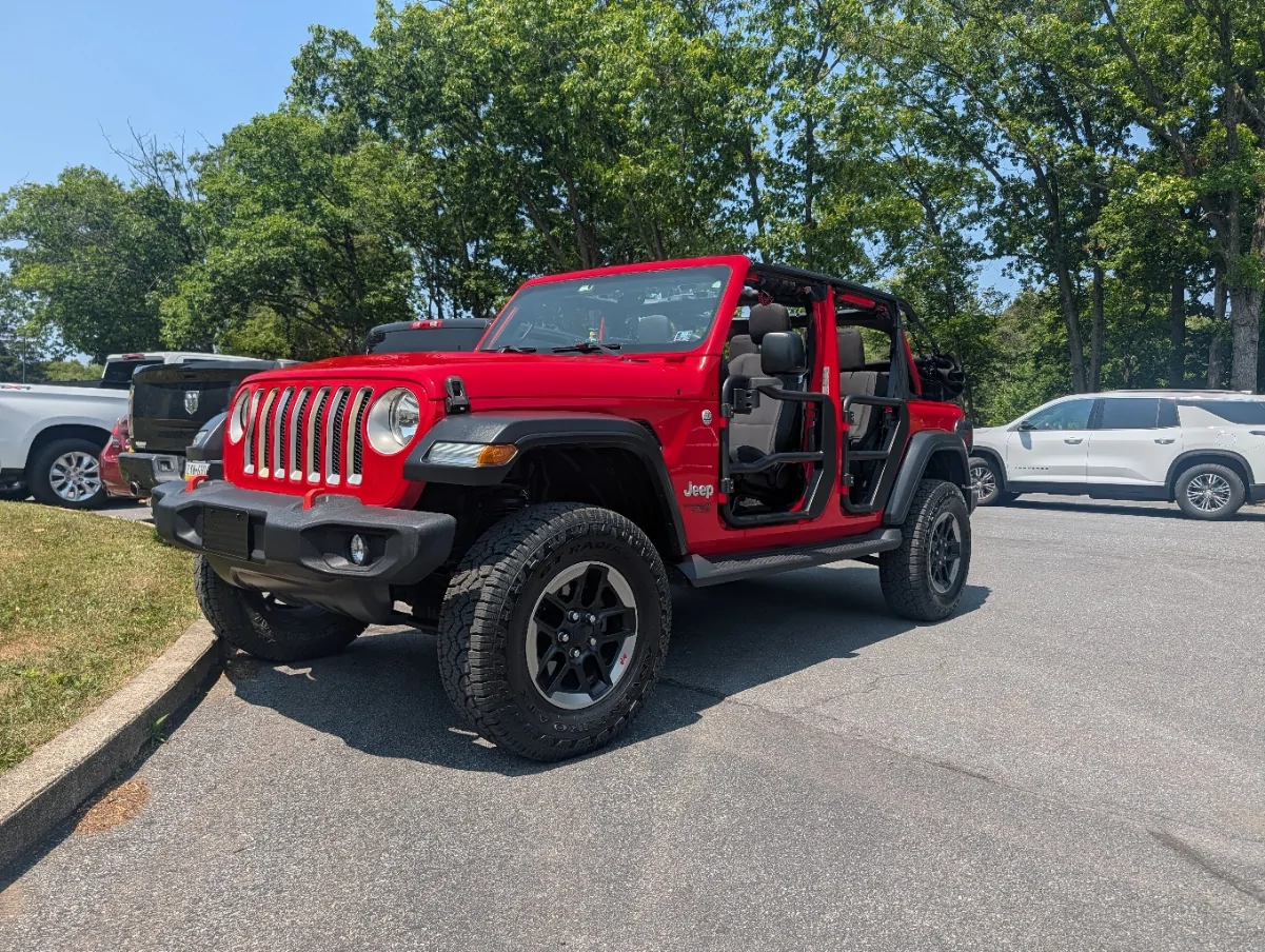 Jeep Wrangler JL 2018 JLU Sport S - Fireball - A Mild Weekend Warrior build PXL_20260725_163232444.MP