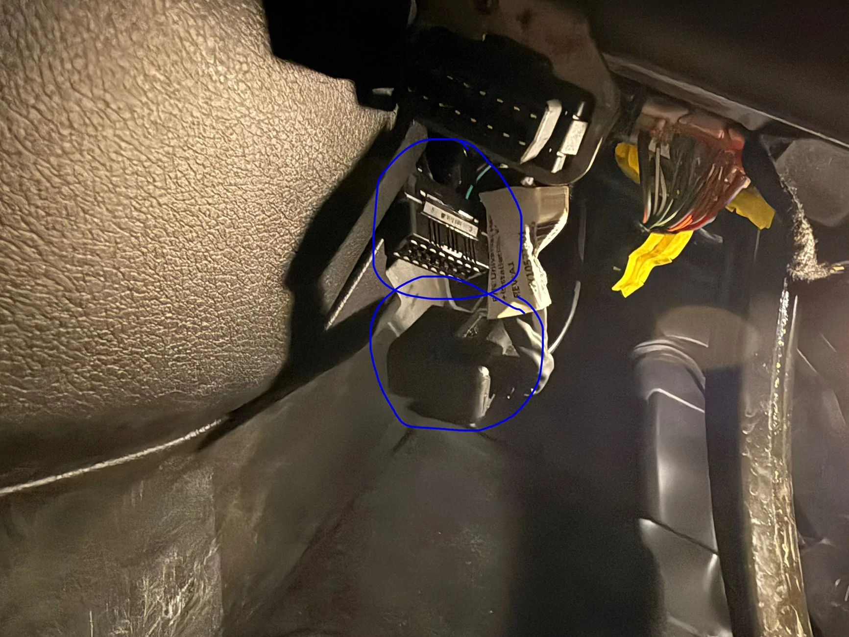 Jeep Wrangler JL Unknown wire connector IMG_0609