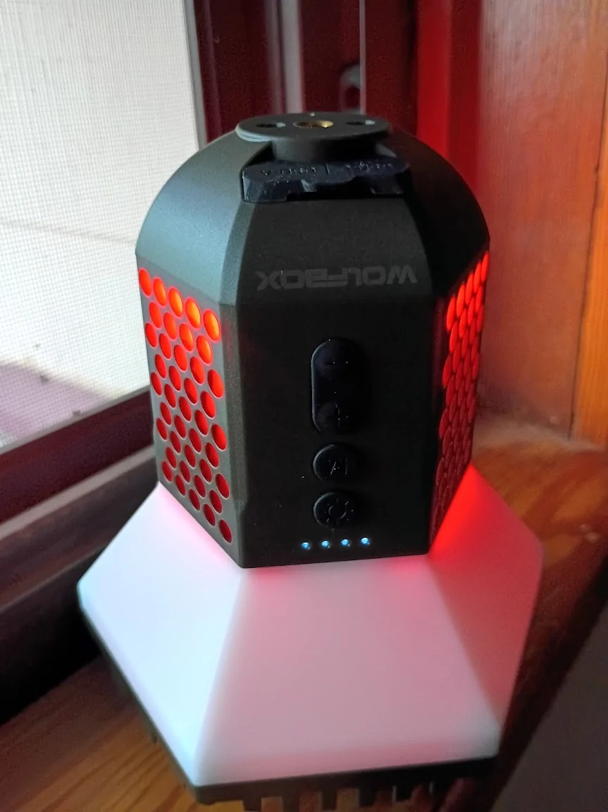 Jeep Wrangler JL WOLFBOX Telescopic Camping Light Has Arrived. Pics & Initial Thoughts. BTW - This was NOT given to me in exchange for a review. 1785882108983-ds