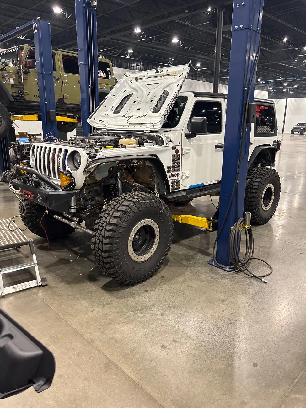 Jeep Wrangler JL The Refreshing Build. at 153,000 miles.  Americas Most Wanted 4x4 5.7 Hemi install and a 4.5 Metal Cloak Long Arm Lift. 80598919035__DD45D457-D26E-4CC5-9169-8022B39B239F